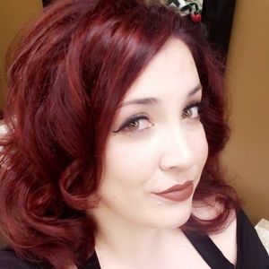 Meet your Posher, Keri